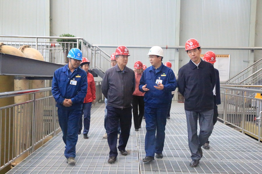 20-2016年5月，國家水利部原副部長朱登銓一行蒞臨金徽股份調(diào)研項(xiàng)目建設(shè)工作。.jpg