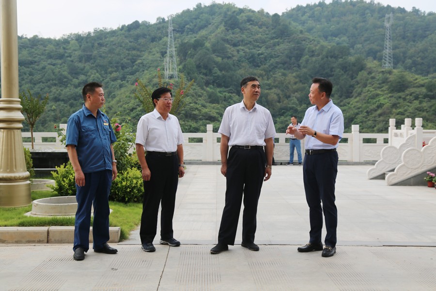 24-2018年8月，全省綠色礦山建設(shè)現(xiàn)場會在金徽股份召開，時任副省長李斌出席會議并做重要講話。.jpg