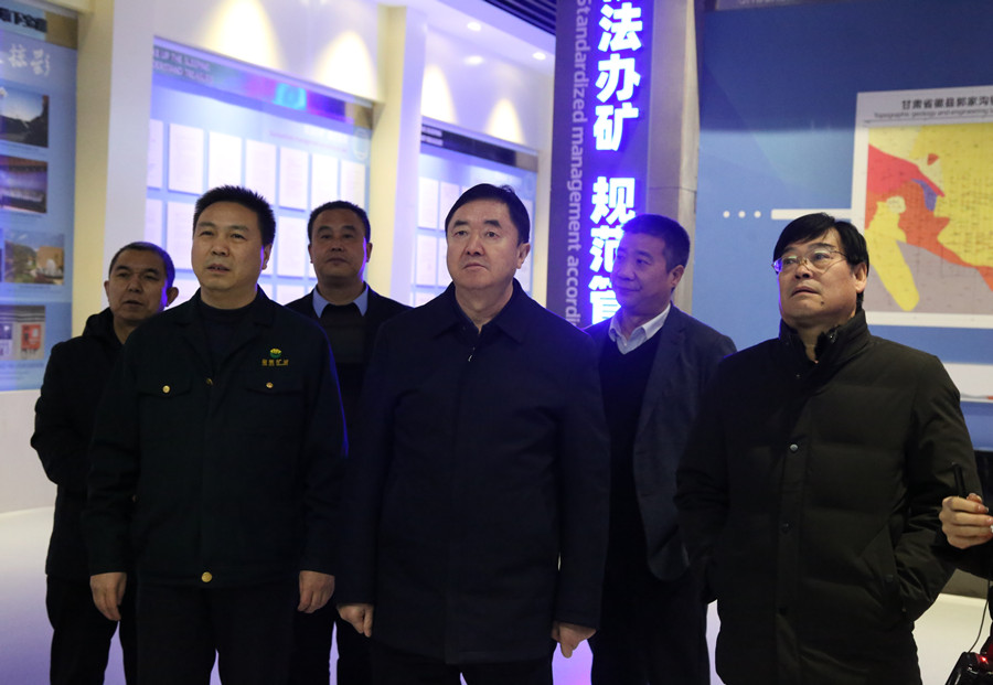 48-2020年12月，省林草局副局長田葆華蒞臨公司調(diào)研林業(yè)資源管理及護(hù)林防火工作。.jpg