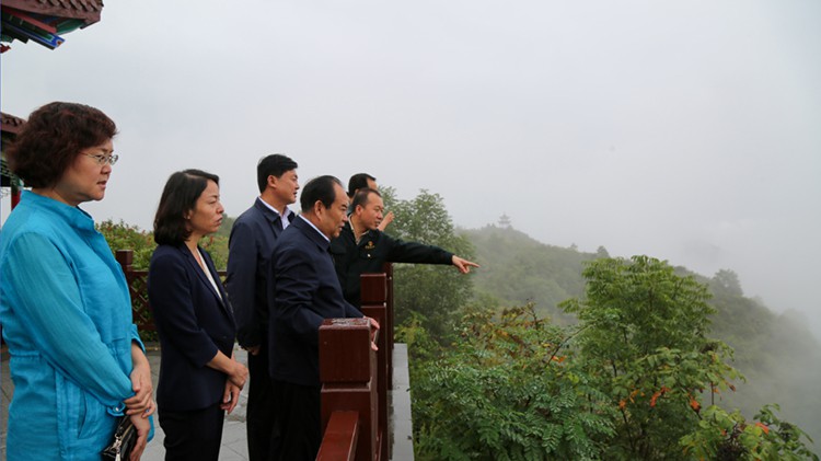 省市場(chǎng)監(jiān)督管理局黨組書(shū)記、局長(zhǎng)王忠習(xí)調(diào)研金徽股份